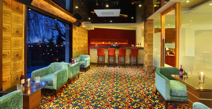 Dining - hotels in shimla at mall road